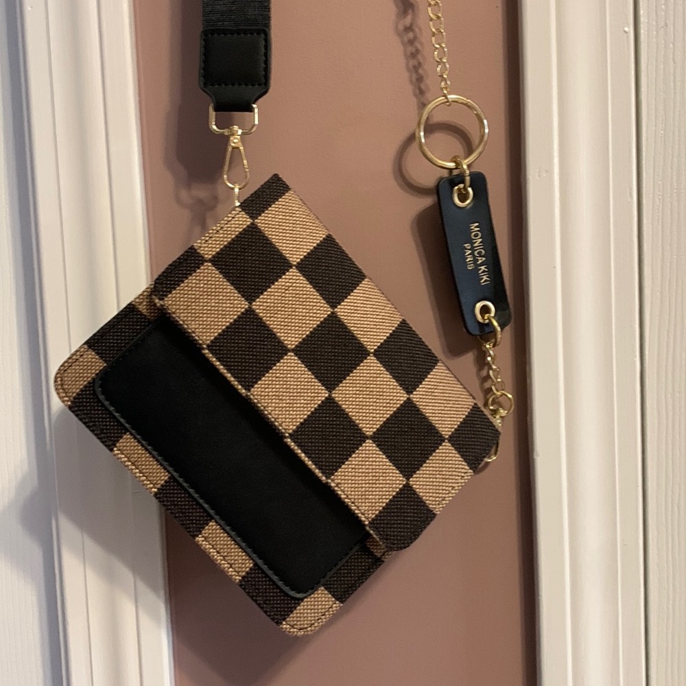 Crossbody purse